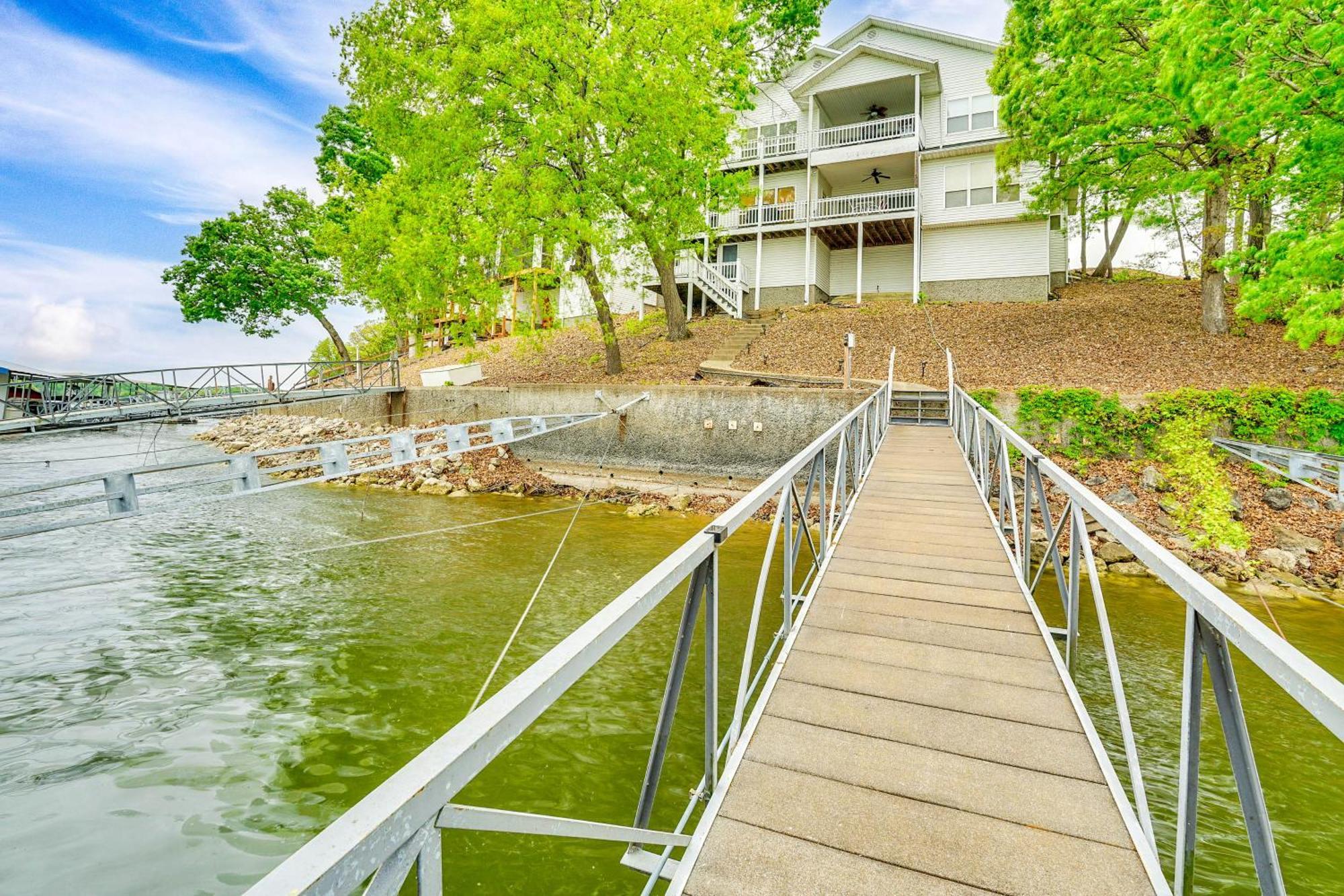 Townhouse With Shared Dock On Lake Of The Ozarks! Exteriör bild