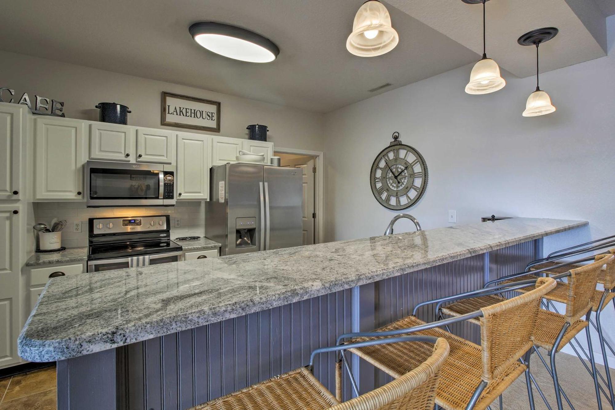 Townhouse With Shared Dock On Lake Of The Ozarks! Exteriör bild